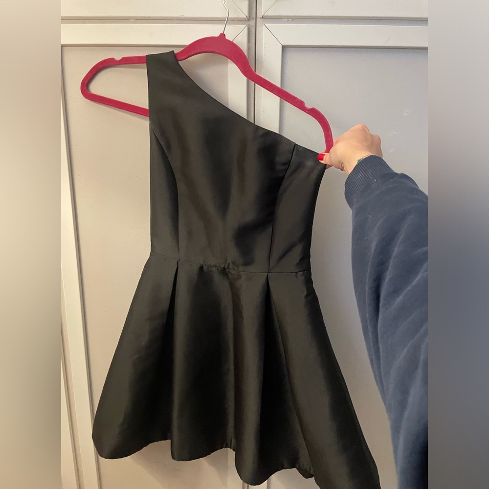 Lulu’s Black Mini Formal Dress One Shoulder Size Small
